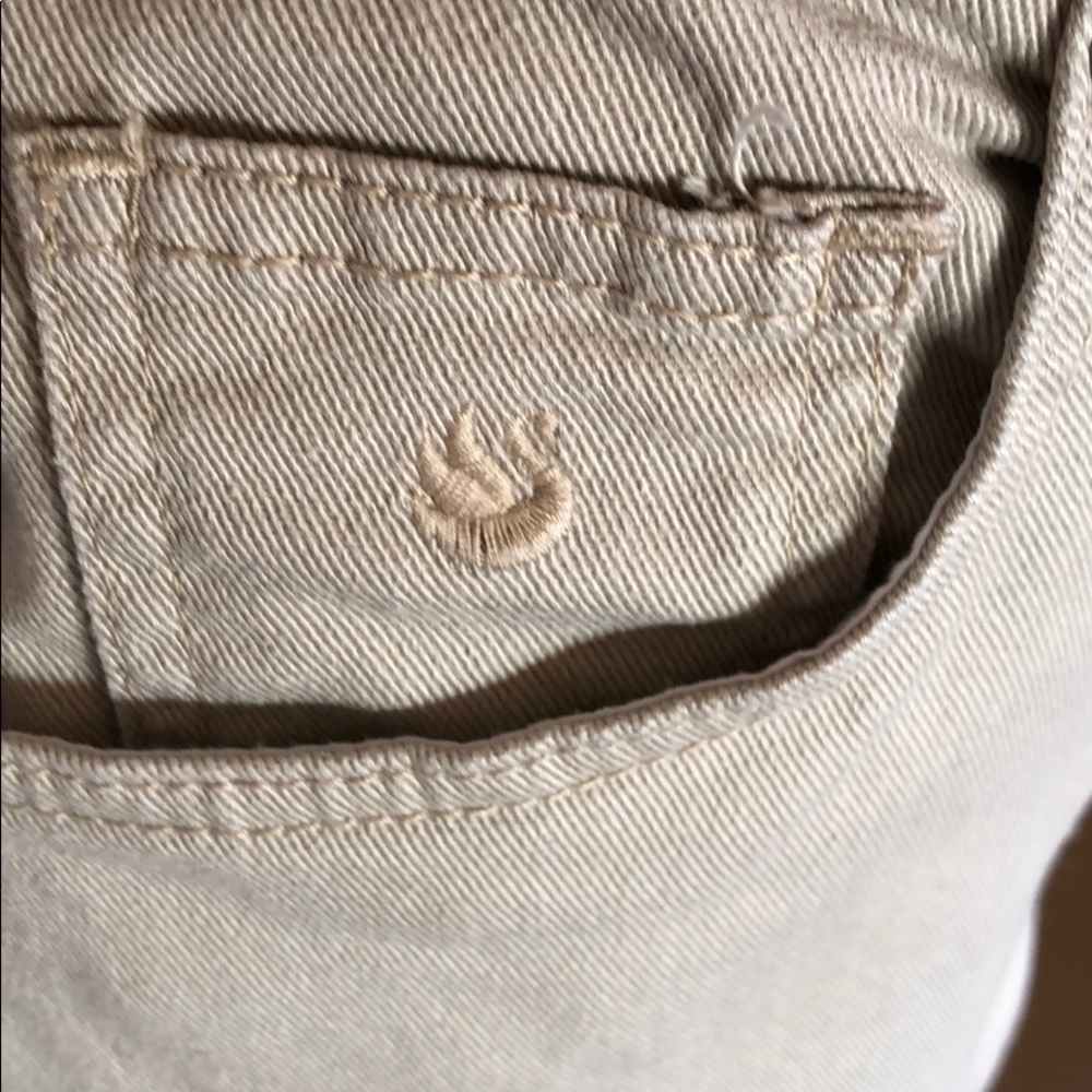 Gloria Vanderbilt - image 2